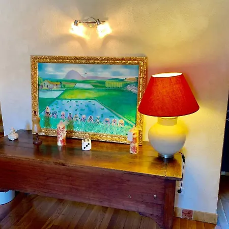 Holiday home Authentique Bijou Coeur D'orange A 2 Pas Du Theatre Antique!